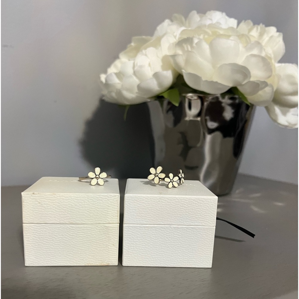 Pandora Darling Daisy rings